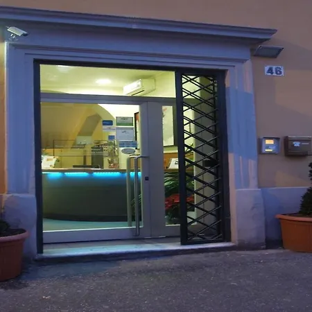 Ostello San Lorenzo *